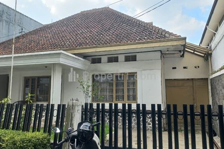 Dijual Rumah Cocok untuk Usaha Lokasi Strategis Sayap Jln Riau Bandung