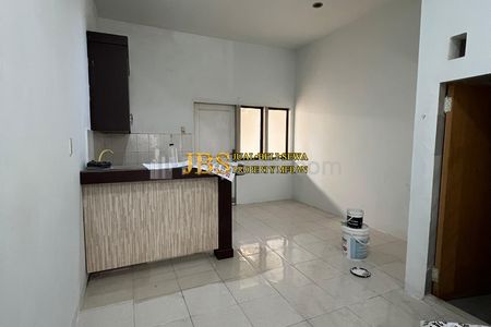 Dijual Rumah 2,5 Tingkat di Komplek Greenville Jalan Bakti Luhur - Medan