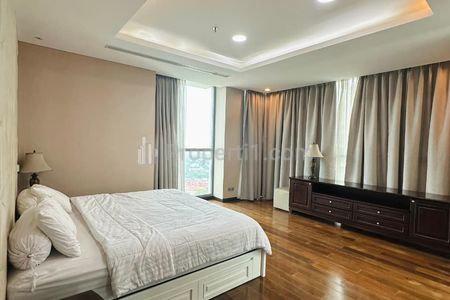 Disewakan Apartemen Mewah Senayan Residence, Type 3+1 BR Semi Furnished, Siap Huni