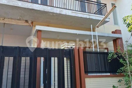 Jual Rumah Bagus 2 Lantai di Sutorejo Prima, Surabaya