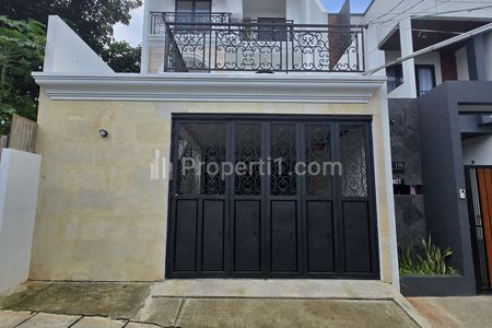 Dijual Rumah Baru American Classic with Private Pool di Jagakarsa Jakarta Selatan