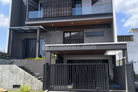 Jual Rumah New Gress Modern WATERFRONT CBD Citraland, Dekat UC, Surabaya