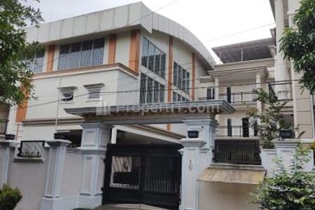 Dijual Rumah Mewah di Bogor Nirwana Residence, Kota Bogor