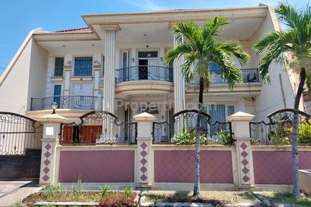Dijual Rumah di Dharmahusada Indah Surabaya, Siap Huni Classic Terawat