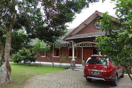 Jual Tanah Bonus Bangunan Rumah Tinggal Luas di Karang Tengah, Sumberejo, Kec. Mertoyudan, Kabupaten Magelang, Jawa Tengah 56172