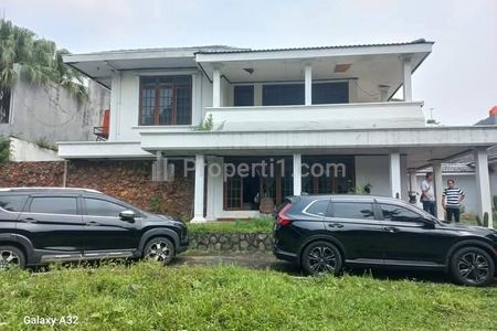 Jual Rumah Tua 5 Kamar Tidur Harga di Bawah NJOP di Duren Tiga, Dekat Pancoran, Kalibata, Mampang, Pasar Minggu, Jakarta Selatan