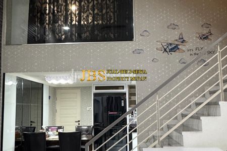 Rumah 3,5 Tingkat Dijual di Jalan Tarutung (Daerah Thamrin) - Medan