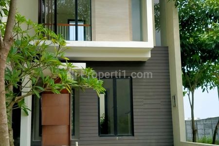 Rumah Dijual Northwest Lake Citraland Pakal Surabaya Barat
