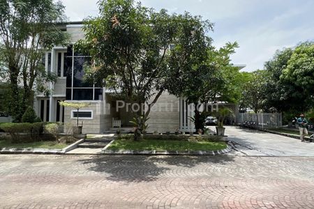 Dijual Rumah Mewah 2 Lantai Full Furnish Dalam Perumahan Super Elite Jl. Kaliurang Km 8 Yogyakarta