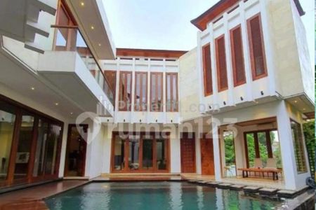 Jual Cepat Rumah Tropical Modern di Pondok Indah Jakarta Selatan