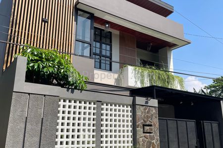 Dijual Rumah Mewah Modern 2 Lantai dekat Pamella 7 Purwomartani Sleman