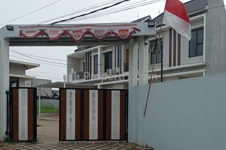 Dijual Rumah 2 Lantai di Blue Hills, Jatiasih, Bekasi