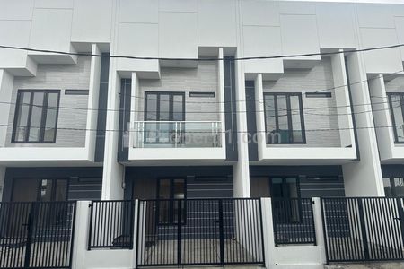Jual Rumah Rungkut Modern Berjarak 1 Menit dari Amesta Living Surabaya Timur Harga Sudah Termasuk Biaya Notaris Balik Nama BPHTB dan PNBP