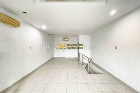 Dijual Rumah di Komplek Citra Wisata Jalan Karya Wisata Medan