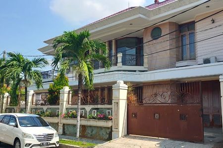 Rumah Dijual di Seruni Ketabang Genteng Surabaya Pusat Hunian Mewah dan Luas