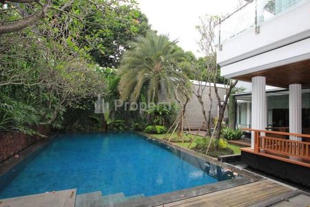 Jual Rumah Mewah 6 BR Ada Kolam Renang di Metro Pondok Indah, Luas 1170 m2, Bangunan 1500 m2, Kebayoran Lama, Jakarta Selatan