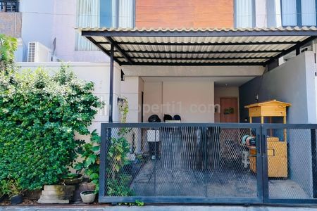 Rumah Dijual Pakuwon City Mulyorejo Surabaya Timur Minimalis Siap Huni