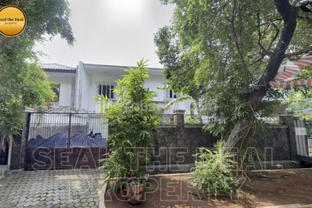 Disewakan Rumah di Area Senopati Kebayoran Baru Jakarta Selatan STD635