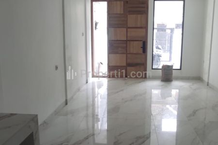Jual Rumah Baru 3 Lantai di Taman Palem Lestari Cengkareng Jakarta Barat