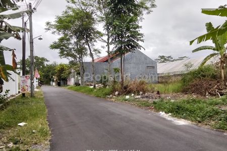 Dijual Tanah Murah Strategis Pinggir Jalan Aspal Seputar Maguwoharjo Sleman Yogyakarta Dekat Lotte Mart, UPN