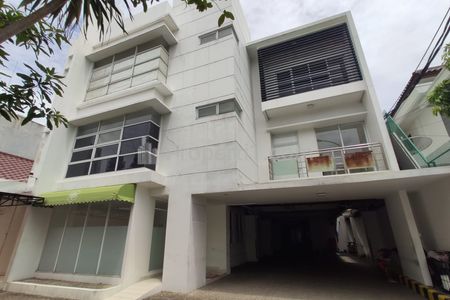 Jual Kantor Lokasi Sangat Super Strategis Dekat RS Abdi Waluyo, Menteng, Jakarta Pusat