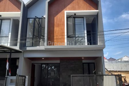 Dijual Rumah Baru Manyar Tirtoyoso Utara Dekat Manyar Kertoadi, Galaxy Mall, Kampus ITS, Hokky Buah Merr, Pakuwon City, Raya Kertajaya Indah, ITS