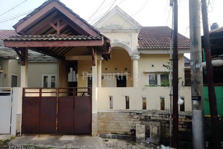 Tampak depan