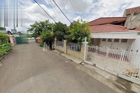 Dijual Rumah Strategis di Mampang Prapatan, Jakarta Selatan