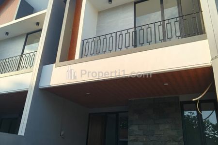 Dijual Rumah Baru Manyar Tirtoyoso Utara Surabaya Timur Dekat SMA Petra 2 Manyar, Galaxy Mall, Kampus ITS - Ready Siap Huni