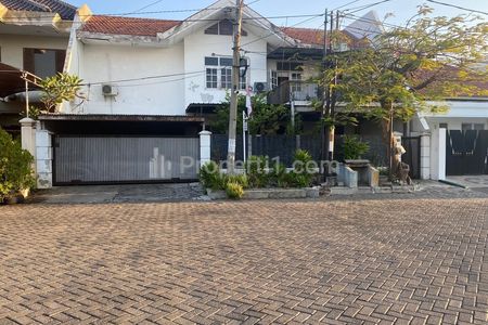 Dijual Rumah Multifungsi 1.5 Lantai di Klampis Indah, Surabaya Timur Lokasi Strategis Dekat Hokky Merr, RS Haji, Universitas Narotama & SMA Hendrikus