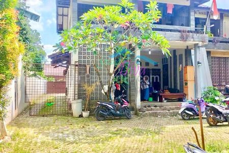 Dijual Rumah dengan Lahan yang Luas di Jl. Kaput Jatimakmur Pondok Gede Bekasi