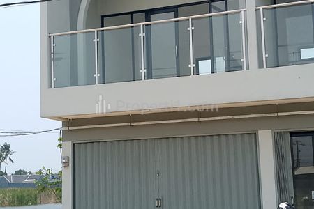Jual Ruko Ready Stock 2 Lantai di Dalam Komplek Perumahan Besar Ramai Penduruk Kawasan Potensial untuk Usaha Anda di Sukasari Sepatan Tangerang