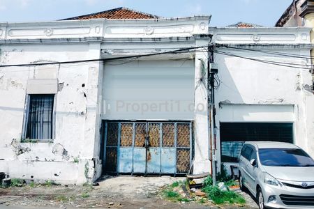 Dijual Gudang / Bangunan Lama di Peneleh, Genteng, Surabaya Pusat