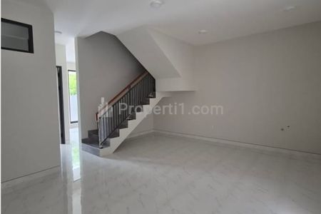 Jual Rumah Baru di Kutisari Indah Surabaya Timur