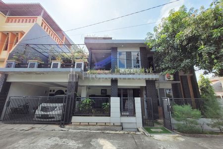 Rumah Dijual di Belakang Mall Summarecon Bekasi Dekat BINUS Bekasi, Pasar Titian Kencana, Stasiun Bekasi, RS Mitra Keluarga Bekasi