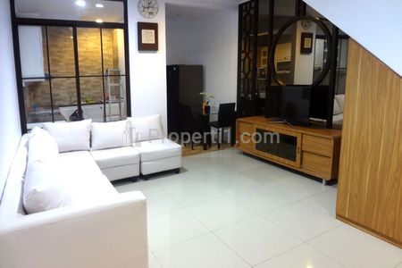 Disewakan Rumah Full Furnished East Asia Green Lake City Tangerang Ukuran 4x15