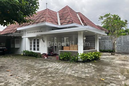 Dijual Rumah Klasik Kolonial Belanda Tanah Halaman Luas Seputar Kusumanegara Yogyakarta
