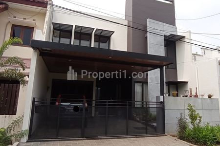Dijual Rumah Cantik Minimalis (Baru Renov) di Ketintang Surabaya Selatan