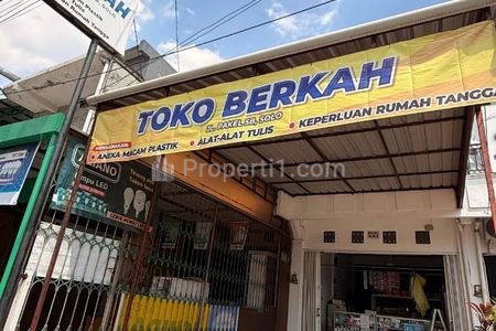 Disewakan Ruko 2 Lantai di Jl Pakel No.5 B Kerten Kecamatan Laweyan Kota Surakarta Jateng, Lokasi Strategis Pinggir Jalan Raya Dekat Hotel Fave