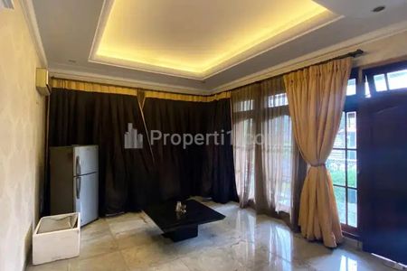 Jual Rumah Siap Huni 12 Kamar Tidur di Area Mampang, Jakarta Selatan