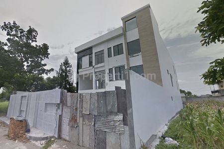 Jual Rumah Mewah Kosong di Graha Metropolitan Deli Serdang