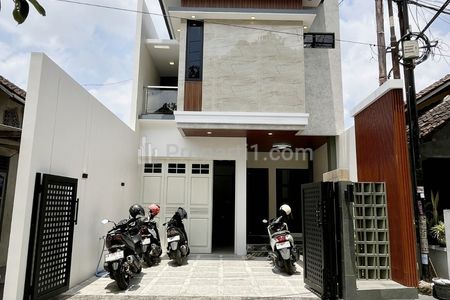 Dijual Rumah Baru 2 Lantai Modern Minimalis Seputar Jomblangan Banguntapan Yogyakarta