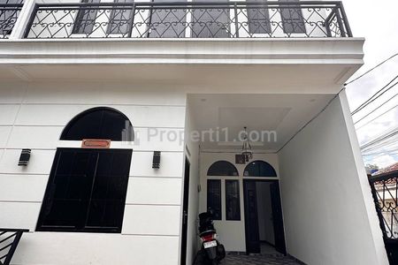 Dijual Rumah Ready Stock 3 Lantai di Batu Ampar Condet Jaktim, Dekat RSUD Kramat Jati, GIS, Rindam Jaya, TB. Simatupang, Toll Gedong - 1 Unit Terakhir