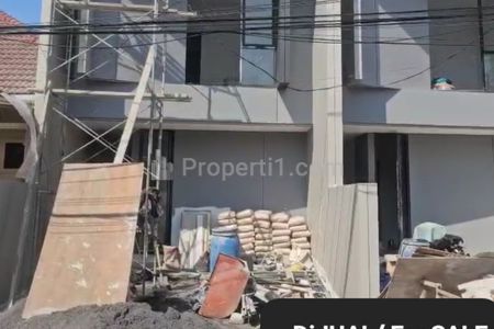 Jual Rumah Baru Mulyosari Prima Surabaya Timur Dekat Sutorejo, Kampus ITS, Pakuwon City, Harga 1 Milyaran
