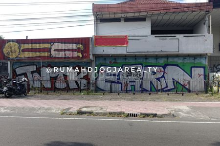 Dijual Tanah Strategis Bonus Bangunan Pusat Kota Pinggir Jalan Mayjen Sutoyo Yogyakarta
