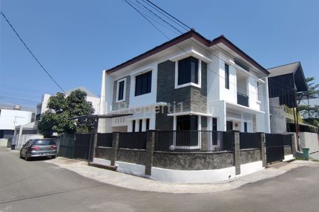 Jual Rumah Hook Logam Dekat Ciwastra Buah Batu Bandung