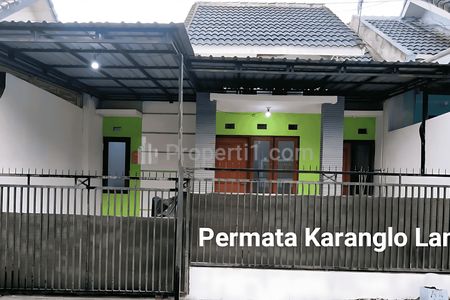 Tampak depan