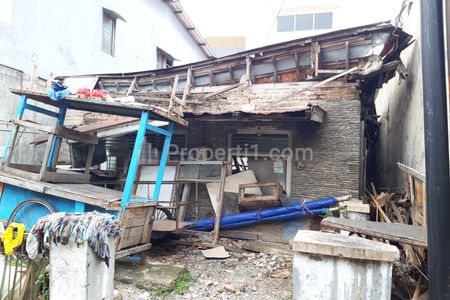 Jual Rumah Dekat Jalan MT Haryono Masuk Sekitar 50 Meter di Kampung Krese No. 475 Strategis Tengah Kota Semarang, Cocok Dibangun untuk Usaha Kos-kosan