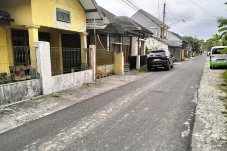 Dijual Tanah Murah Strategis Bonus Bangunan Seputar Pasekan Maguwoharjo Yogyakarta