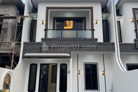 Dijual Rumah Baru Design Classic Modern di Jagakarsa Jakarta Selatan
